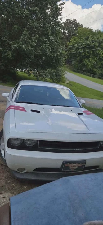 2012 Dodge Challenger 3rd Gen - Image 2 of 7