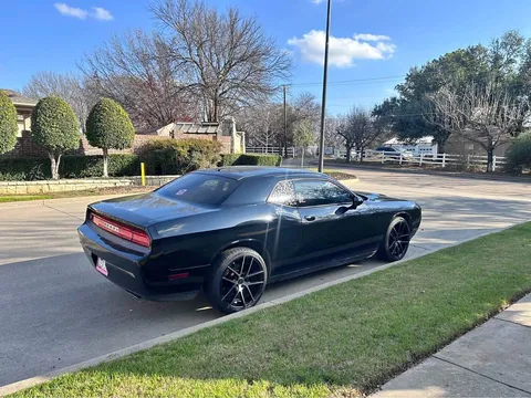 2012 Dodge Challenger SXT Coupe
