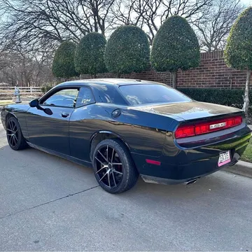 2012 Dodge Challenger SXT Coupe