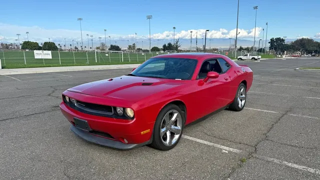 2012 Dodge Challenger SXT