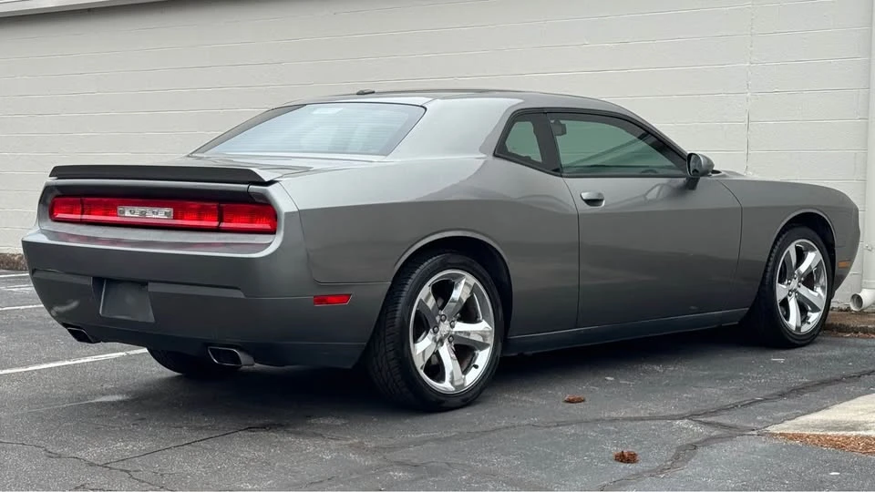 2012 Dodge Challenger 3rd Gen - Image 5 of 18