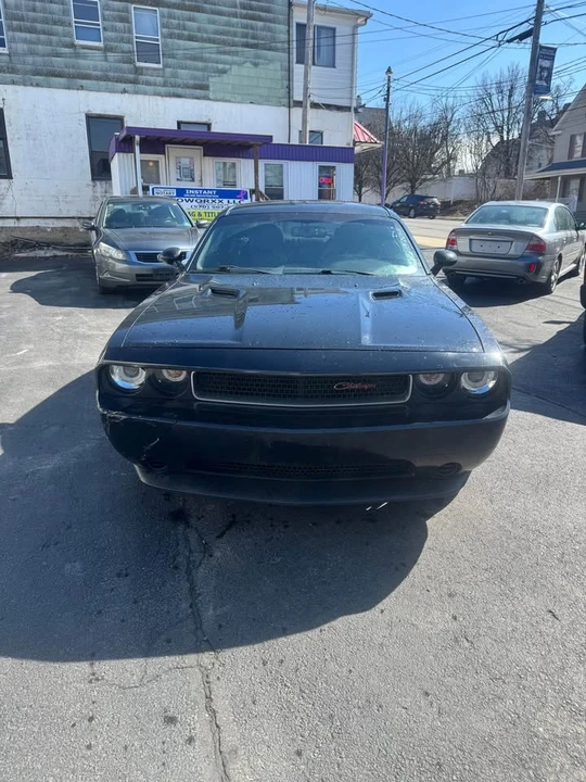 2012 Dodge Challenger 3rd Gen - Image 2 of 9