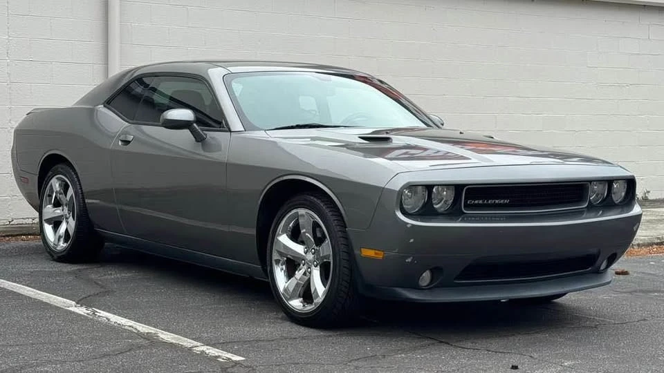 2012 Dodge Challenger 3rd Gen - Image 2 of 15