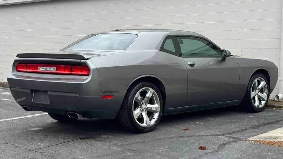 2012 Dodge Challenger 3rd Gen - Image 5 of 15
