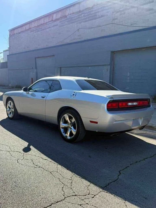 2012 Dodge Challenger 3rd Gen - Image 6 of 11