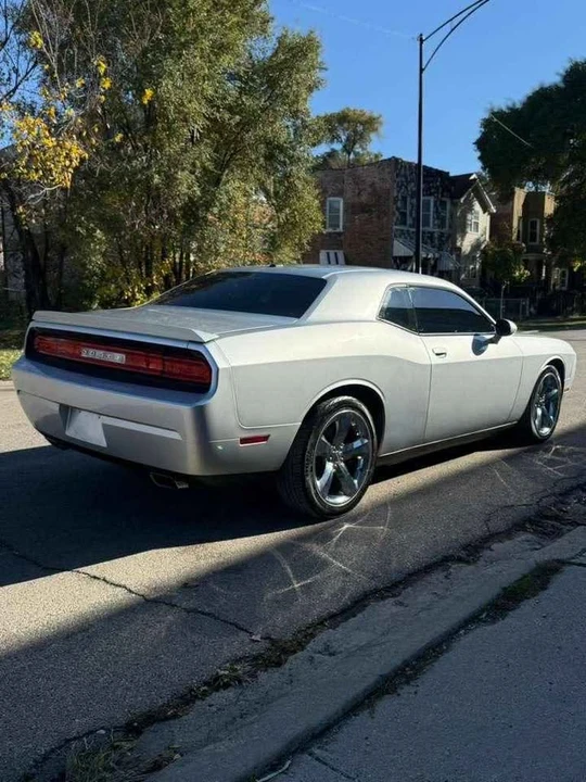 2012 Dodge Challenger 3rd Gen - Image 5 of 11