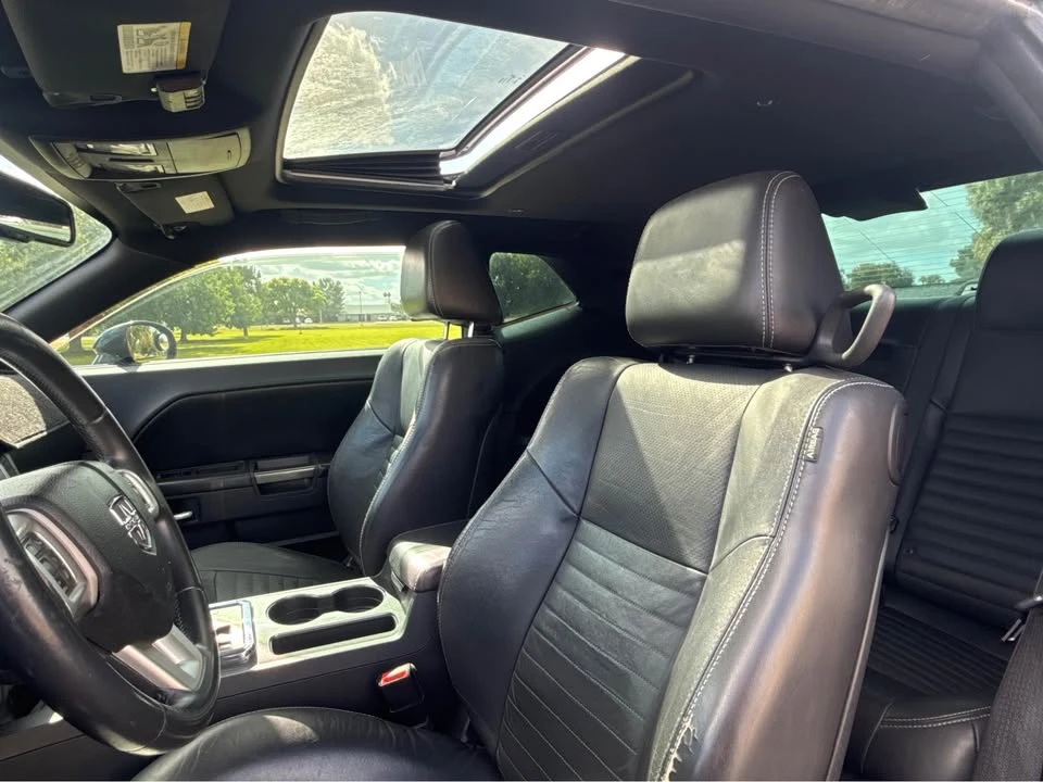 2012 Dodge Challenger 3rd Gen - Image 7 of 17