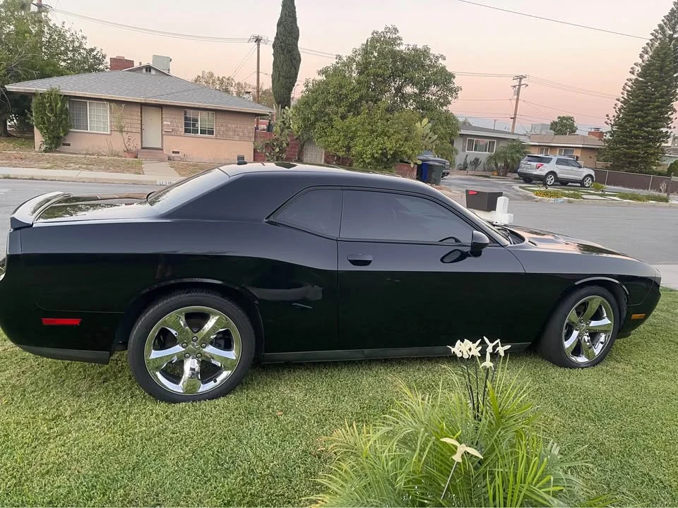 2012 Dodge Challenger 3rd Gen - Image 5 of 8