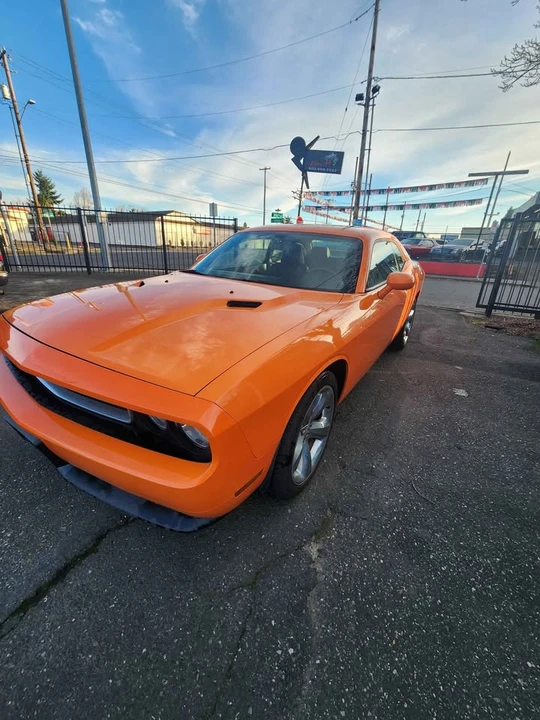 2012 Dodge Challenger 3rd Gen - Image 2 of 13