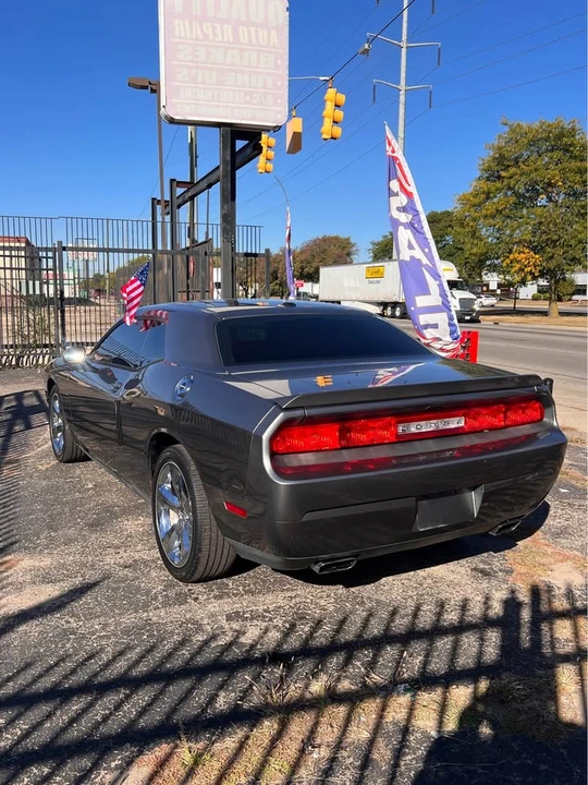 2012 Dodge Challenger 3rd Gen - Image 6 of 17