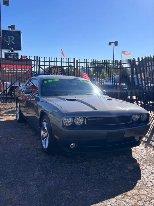 2012 Dodge Challenger 3rd Gen - Image 3 of 17