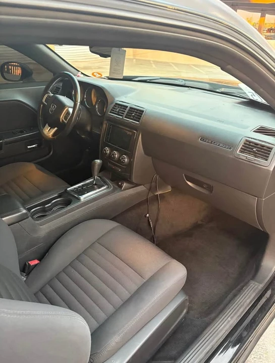 2012 Dodge Challenger 3rd Gen - Image 5 of 7