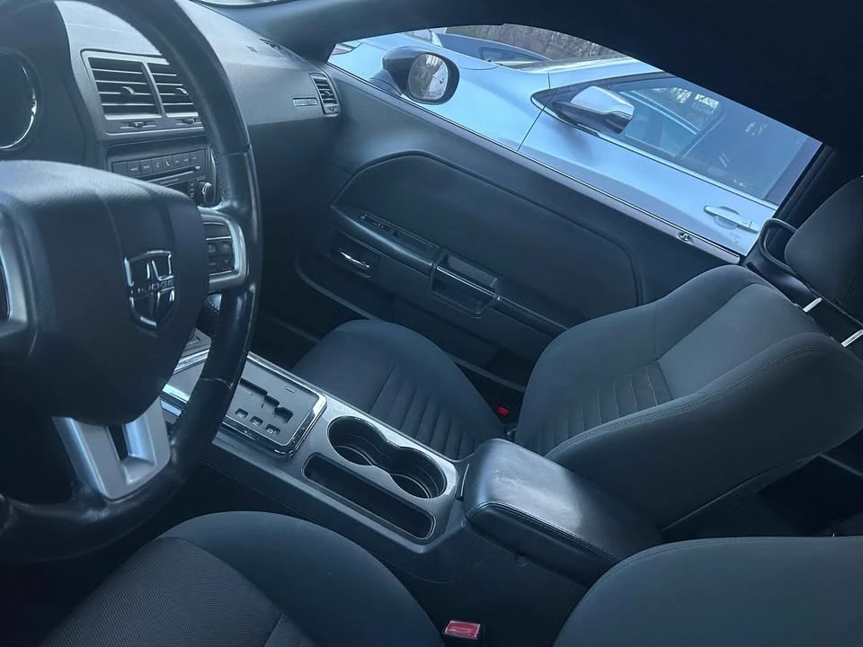 2012 Dodge Challenger 3rd Gen - Image 5 of 7