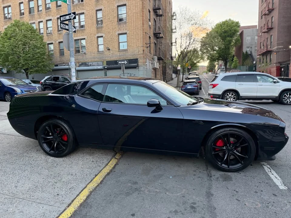 2012 Dodge Challenger 3rd Gen - Image 3 of 8