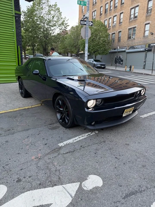 2012 Dodge Challenger 3rd Gen - Image 2 of 8