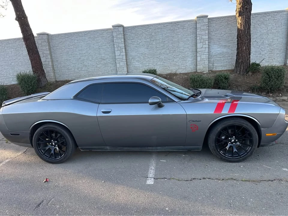 2012 Dodge Challenger 3rd Gen - Image 9 of 12