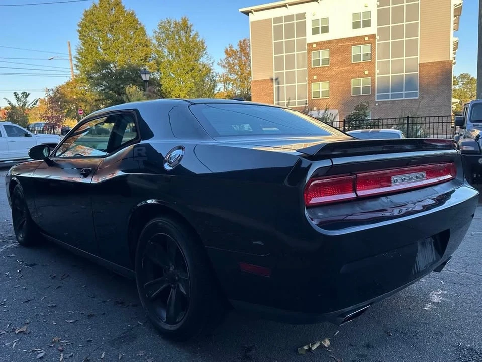 2012 Dodge Challenger 3rd Gen - Image 5 of 12