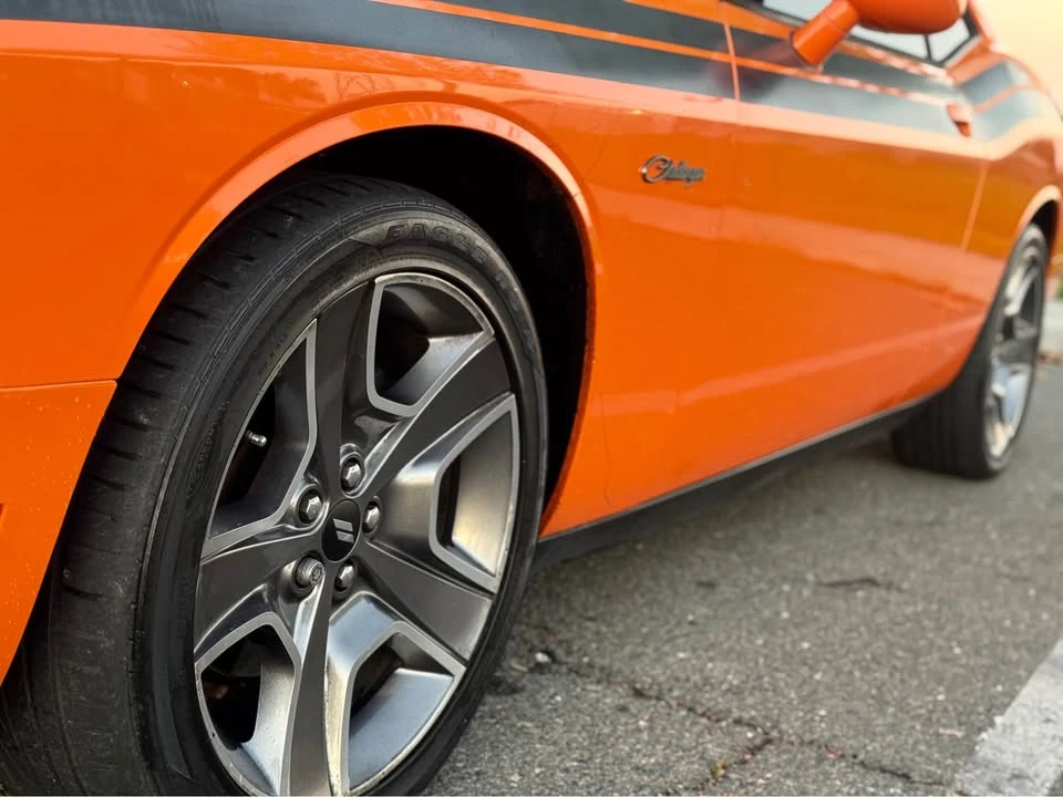 2012 Dodge Challenger 3rd Gen - Image 9 of 18