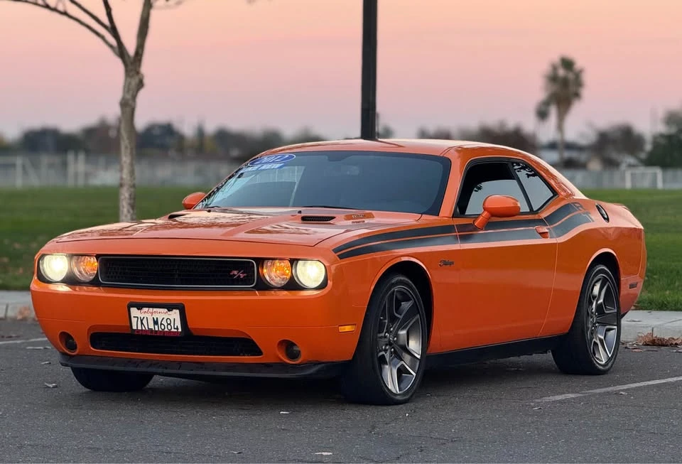 2012 Dodge Challenger 3rd Gen - Image 4 of 18