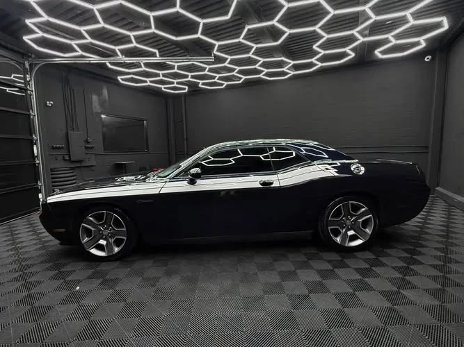 2012 Dodge Challenger 3rd Gen - Image 5 of 10