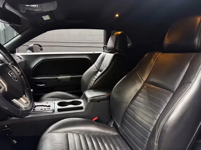 2012 Dodge Challenger 3rd Gen - Image 6 of 10