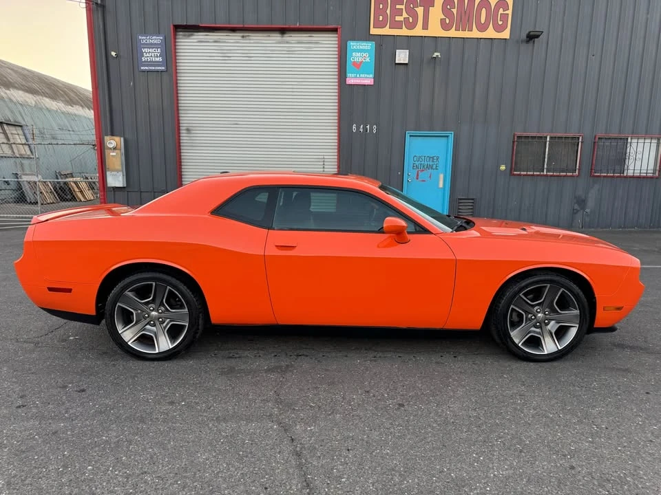 2012 Dodge Challenger 3rd Gen - Image 6 of 17