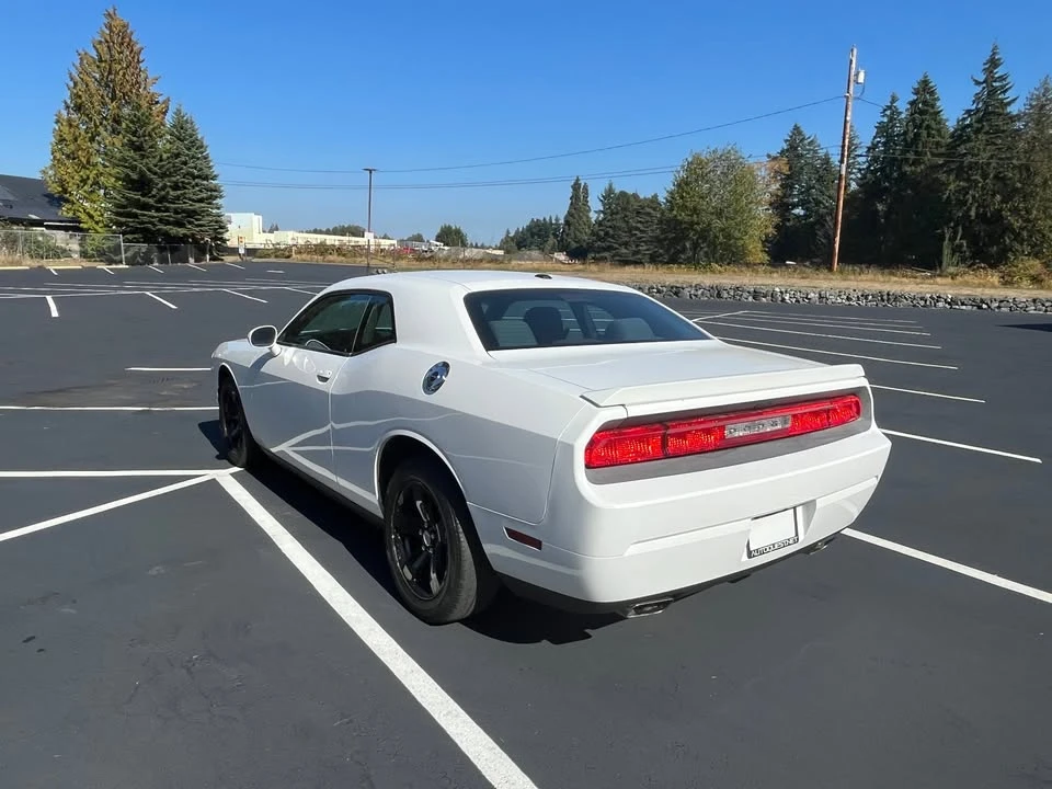 2012 Dodge Challenger 3rd Gen - Image 8 of 13