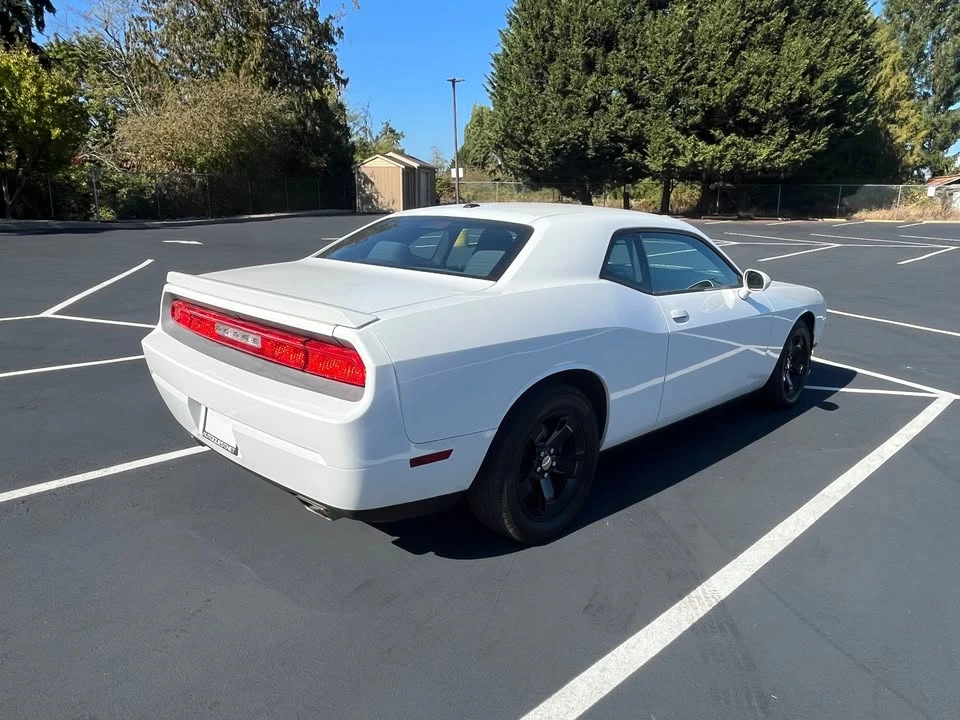 2012 Dodge Challenger 3rd Gen - Image 6 of 13