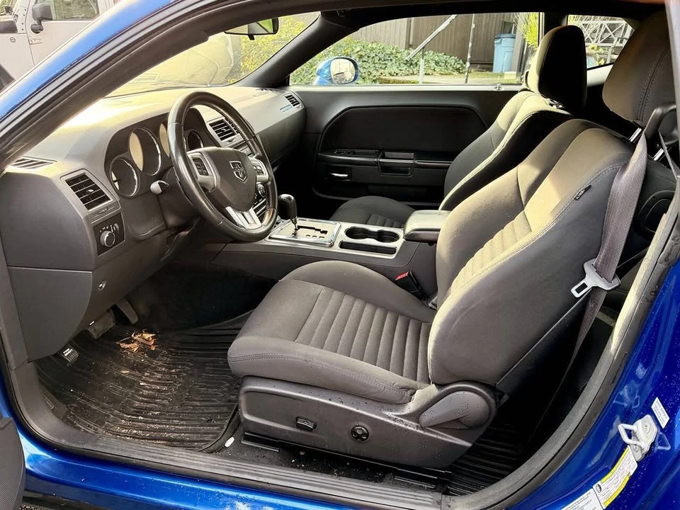 2012 Dodge Challenger 3rd Gen - Image 9 of 19