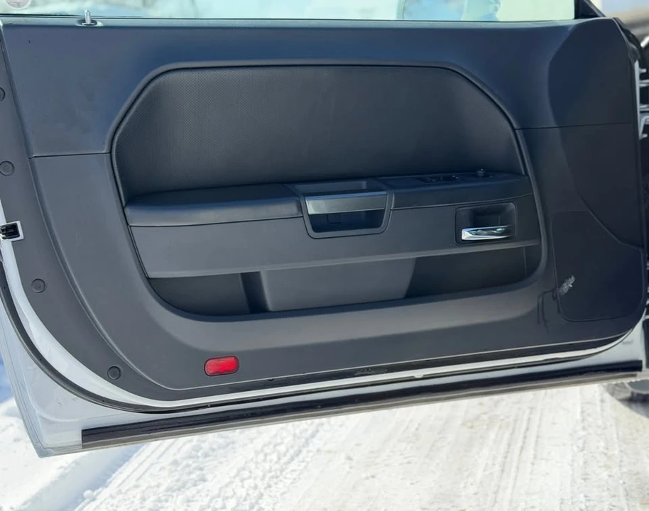 2012 Dodge Challenger 3rd Gen - Image 5 of 10