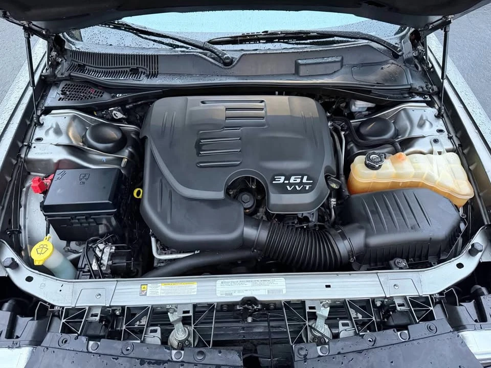 2012 Dodge Challenger 3rd Gen - Image 19 of 20