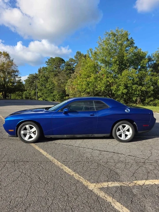 2012 Dodge Challenger 3rd Gen - Image 3 of 19