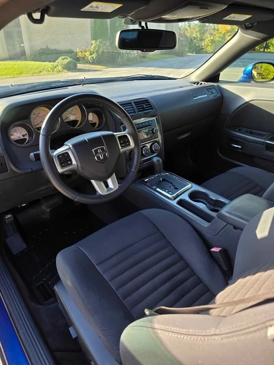2012 Dodge Challenger 3rd Gen - Image 13 of 19