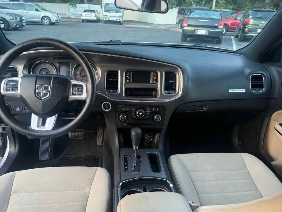 2012 Dodge Charger 7th Gen - Image 15 of 20