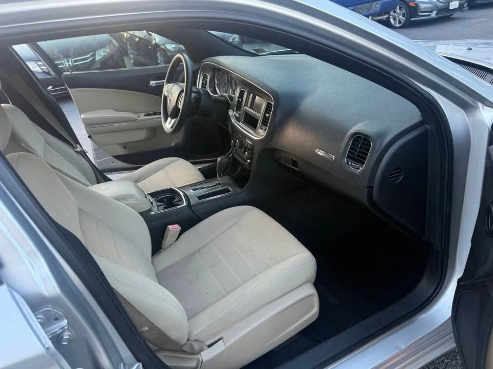 2012 Dodge Charger 7th Gen - Image 11 of 20