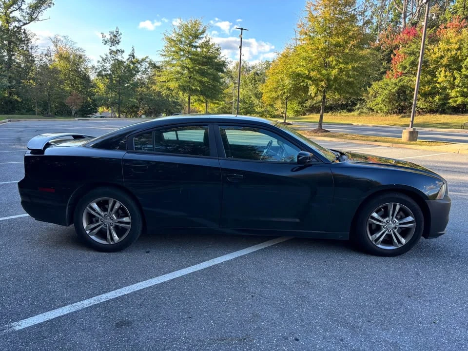 2012 Dodge Charger 7th Gen - Image 4 of 8