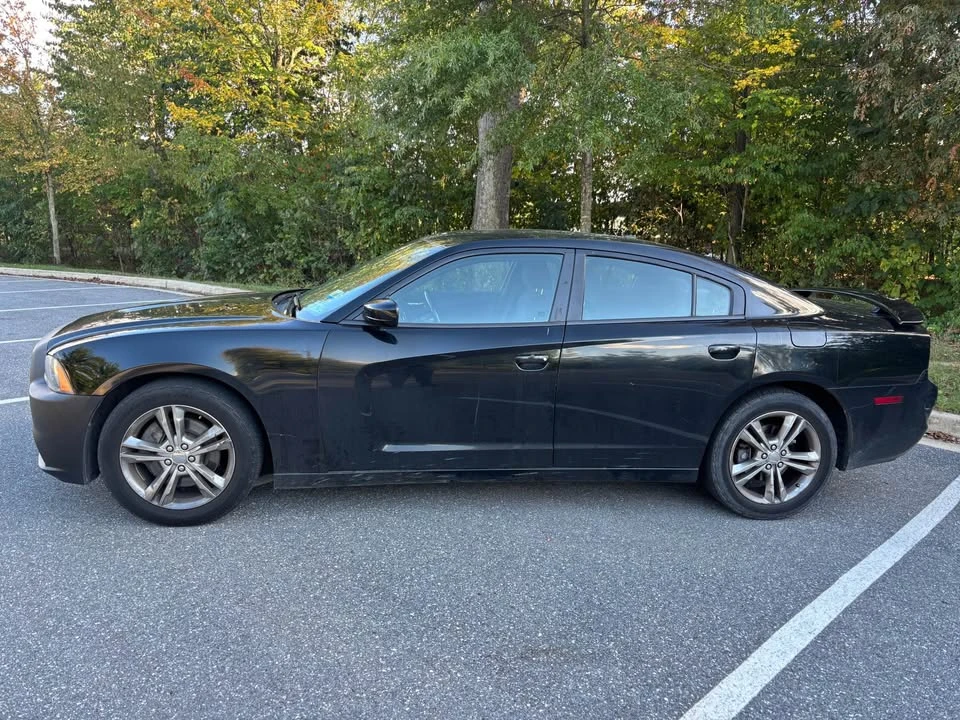 2012 Dodge Charger 7th Gen - Image 5 of 8