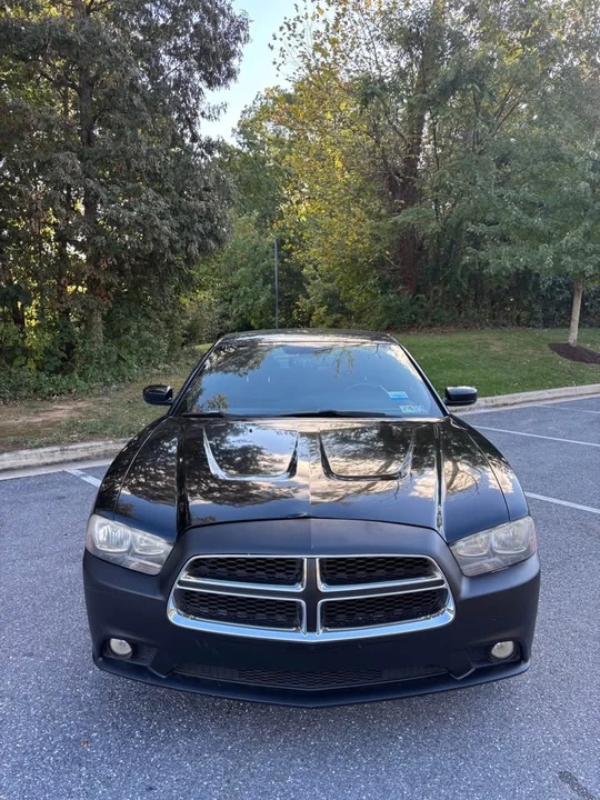 2012 Dodge Charger 7th Gen - Image 2 of 8