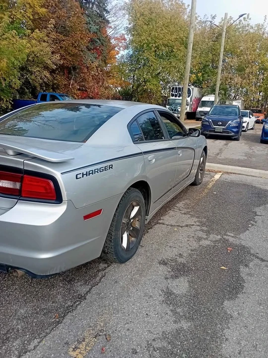 2012 Dodge Charger 7th Gen - Image 7 of 9