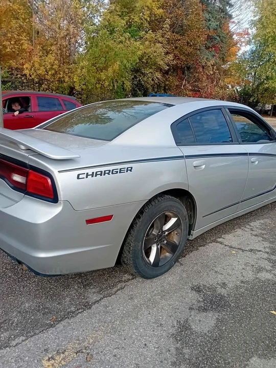2012 Dodge Charger 7th Gen - Image 3 of 9