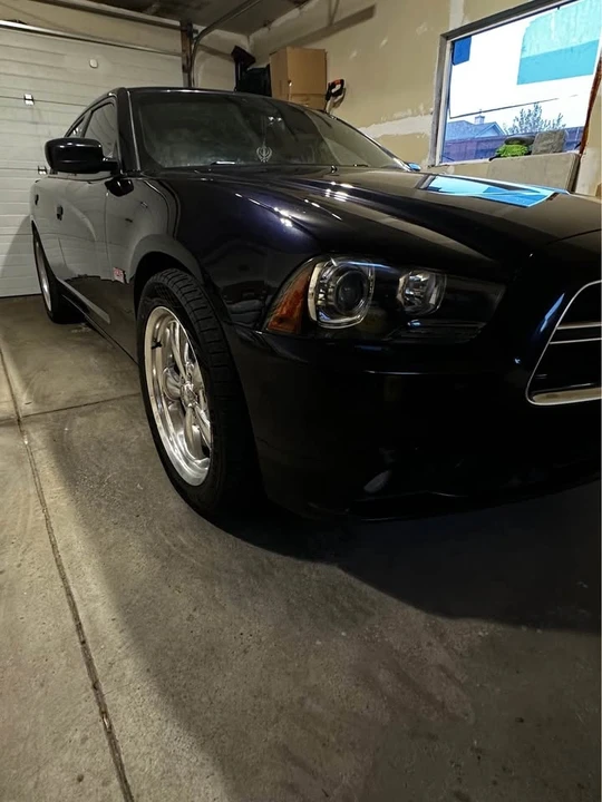 2012 Dodge Charger 7th Gen - Image 3 of 8