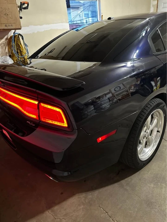 2012 Dodge Charger 7th Gen - Image 4 of 8