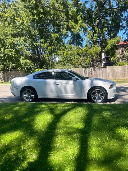 2012 Dodge Charger 7th Gen - Image 4 of 5