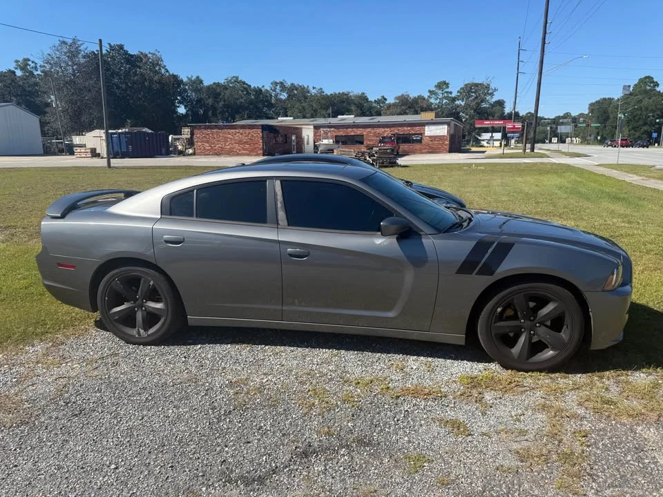 2012 Dodge Charger 7th Gen - Image 2 of 5