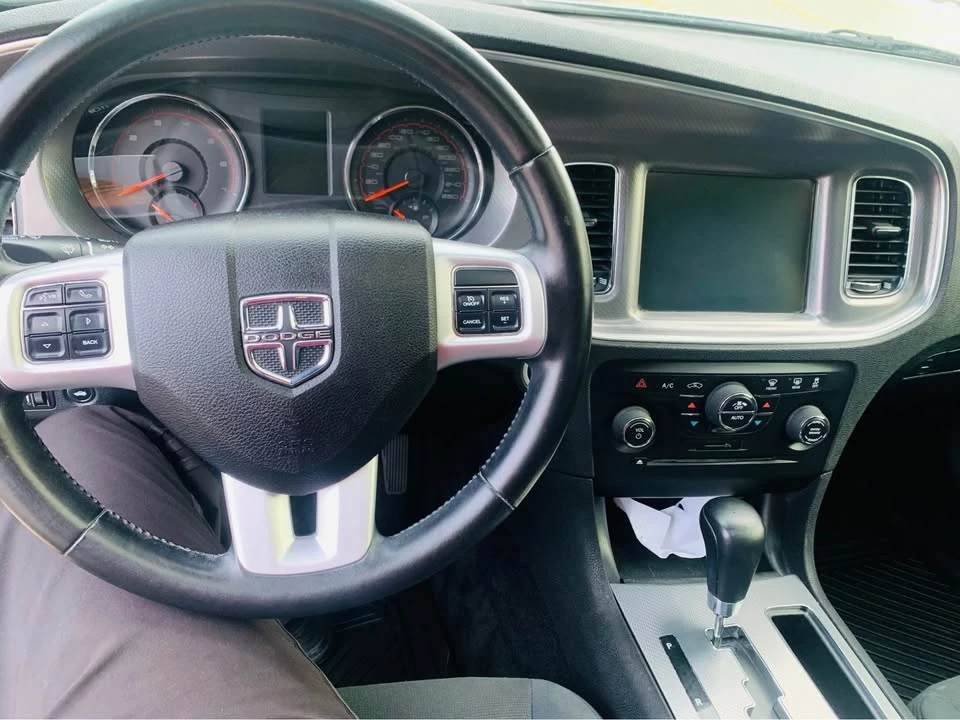 2012 Dodge Charger 7th Gen - Image 10 of 13
