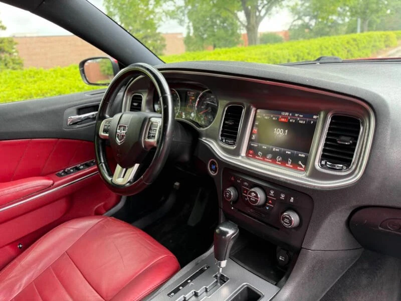 2012 Dodge Charger 7th Gen - Image 8 of 9