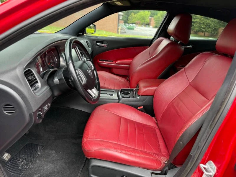 2012 Dodge Charger 7th Gen - Image 7 of 9