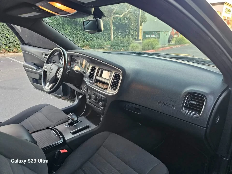 2012 Dodge Charger 7th Gen - Image 14 of 18