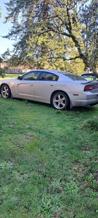 2012 Dodge Charger 7th Gen - Image 2 of 6