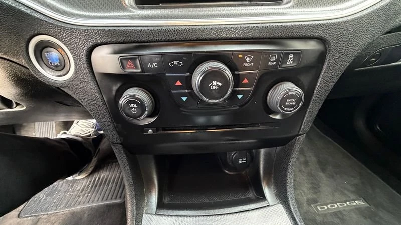 2012 Dodge Charger 7th Gen - Image 10 of 11